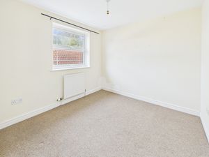 Bedroom- click for photo gallery